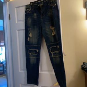 2 pairs of men’s ( or women’s) straight leg jeans